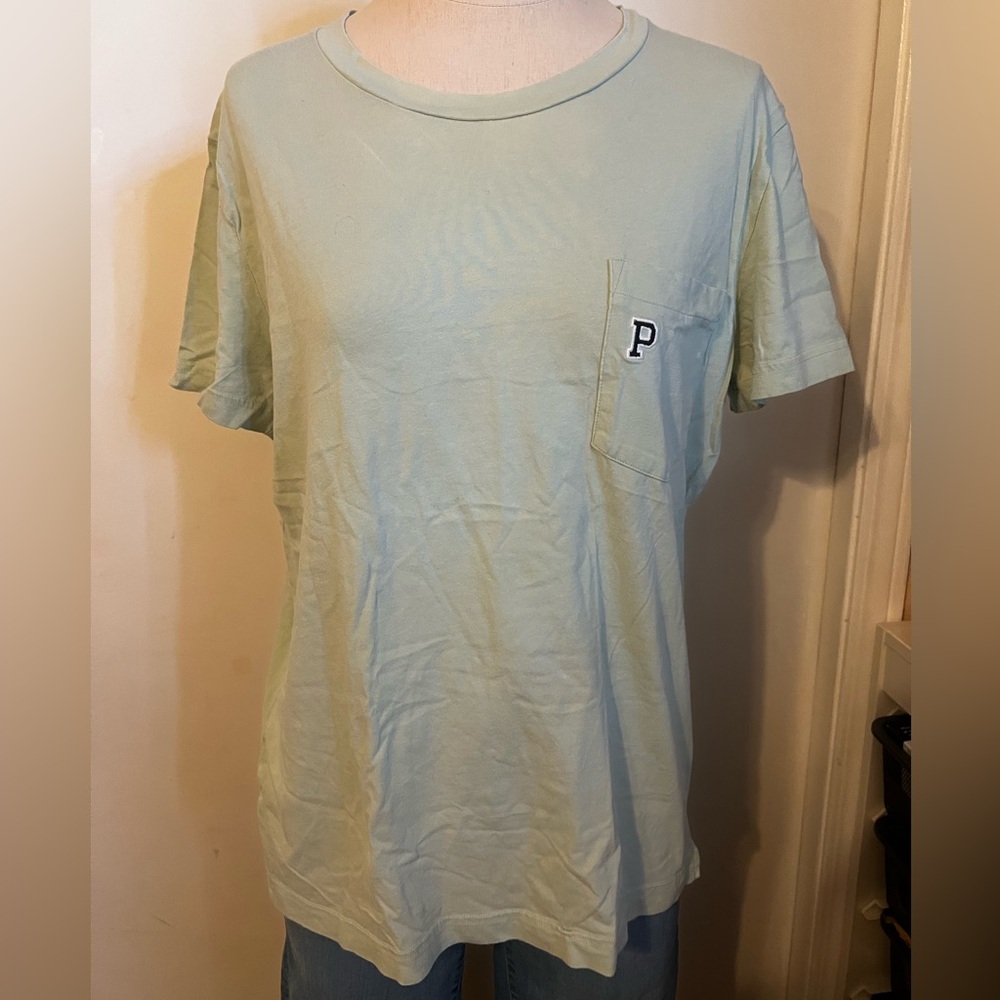 VS Pink Short sleeve pocket tee